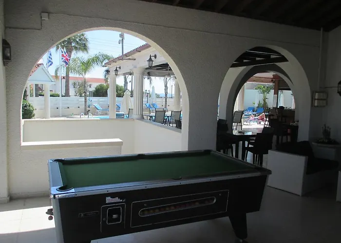 Tsialis Aparthotel 4*