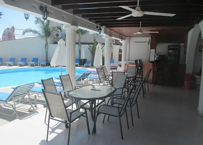 τσιάλης 4* Πύλα