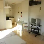 Tsialis 4* פיילה