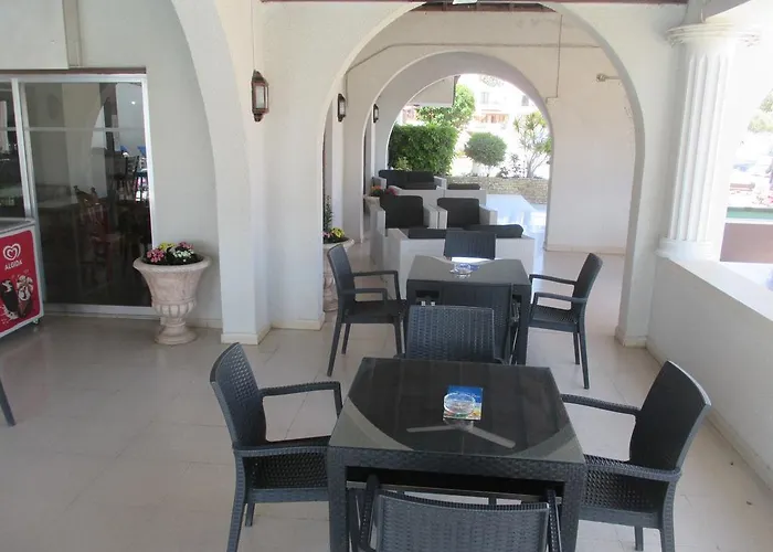 Aparthotel Tsialis Pyla